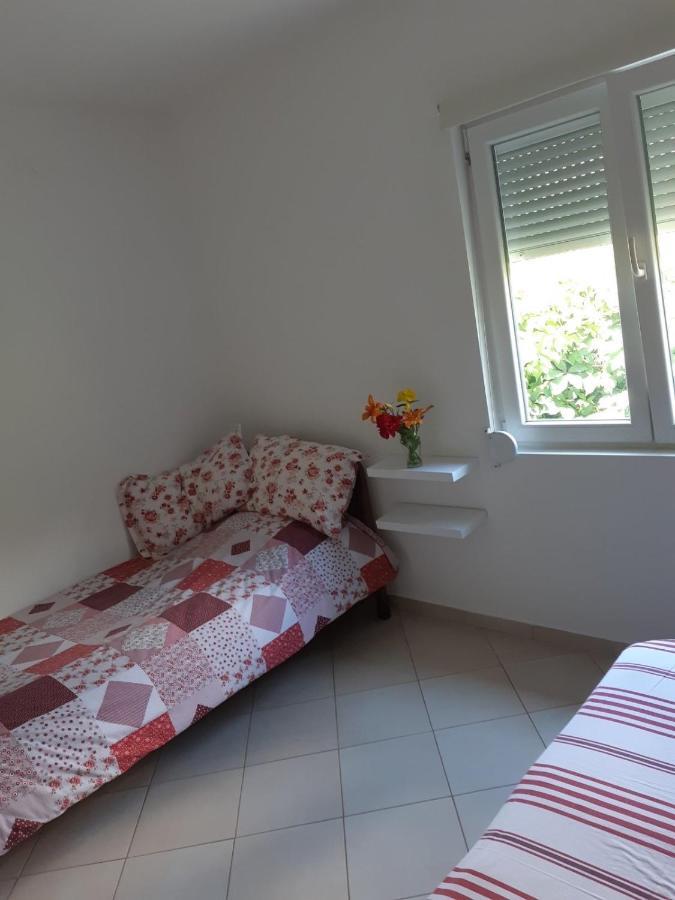 Cvjetni Apartmani Cetinje Exteriör bild